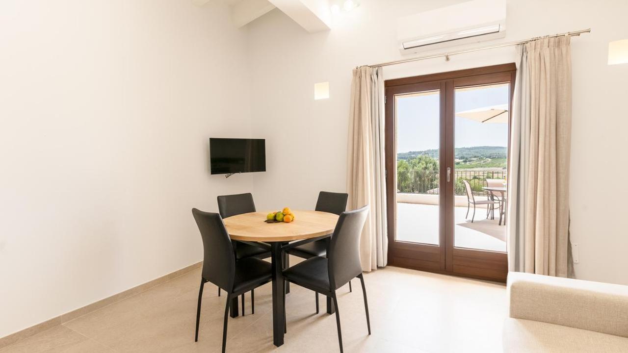 Agroturismo Son Calo Villa Petra  Exterior photo